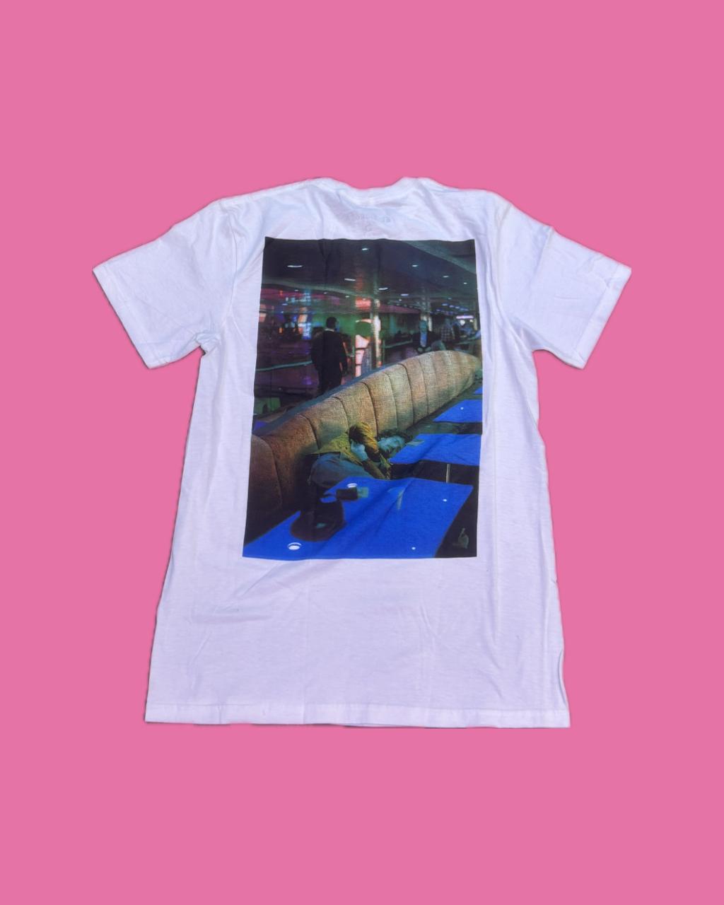 Playera El Shirota Diseño Trasero Nacho Durmiendo Blanca